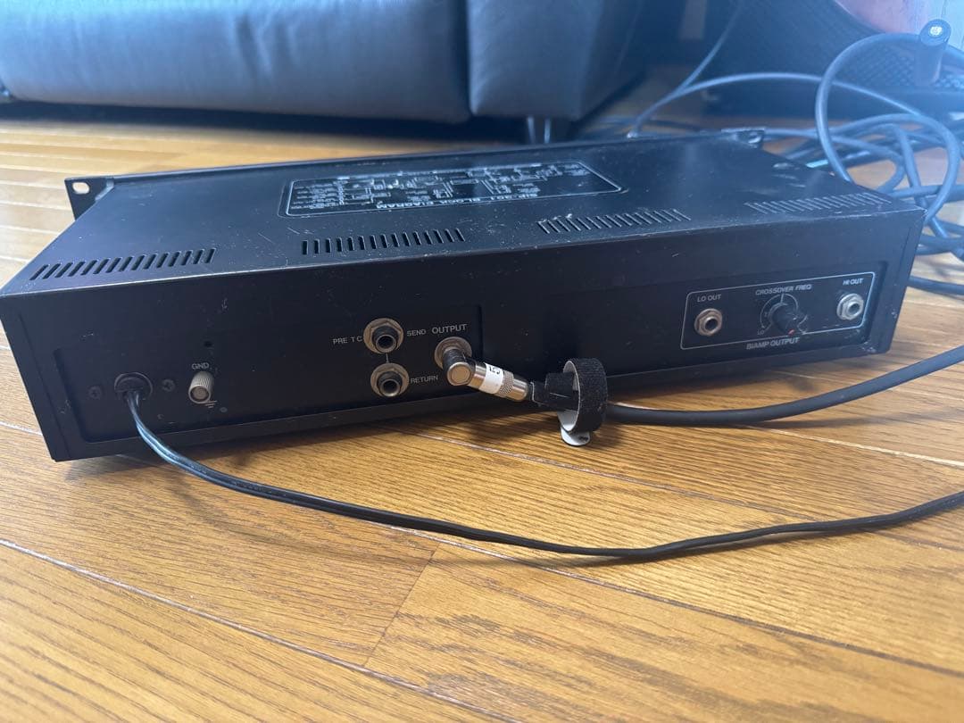 215 Roland ベースギタープリアンプ SIP-301