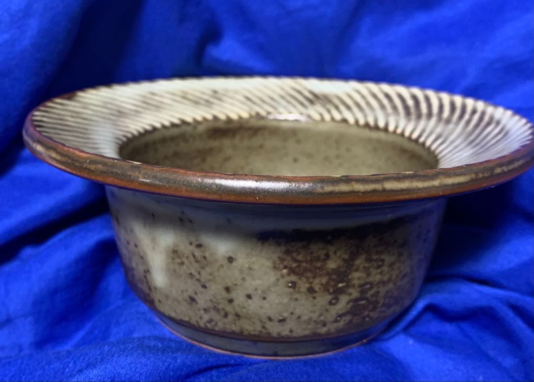 真作　人間国宝　島岡達三　象嵌灰皿　高さ約6.2cm