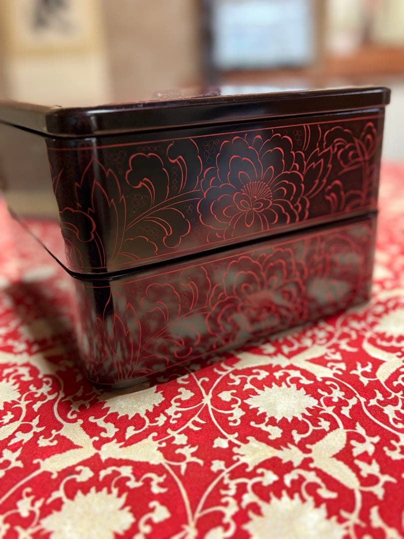 花柄彫刻の輪島塗重箱
