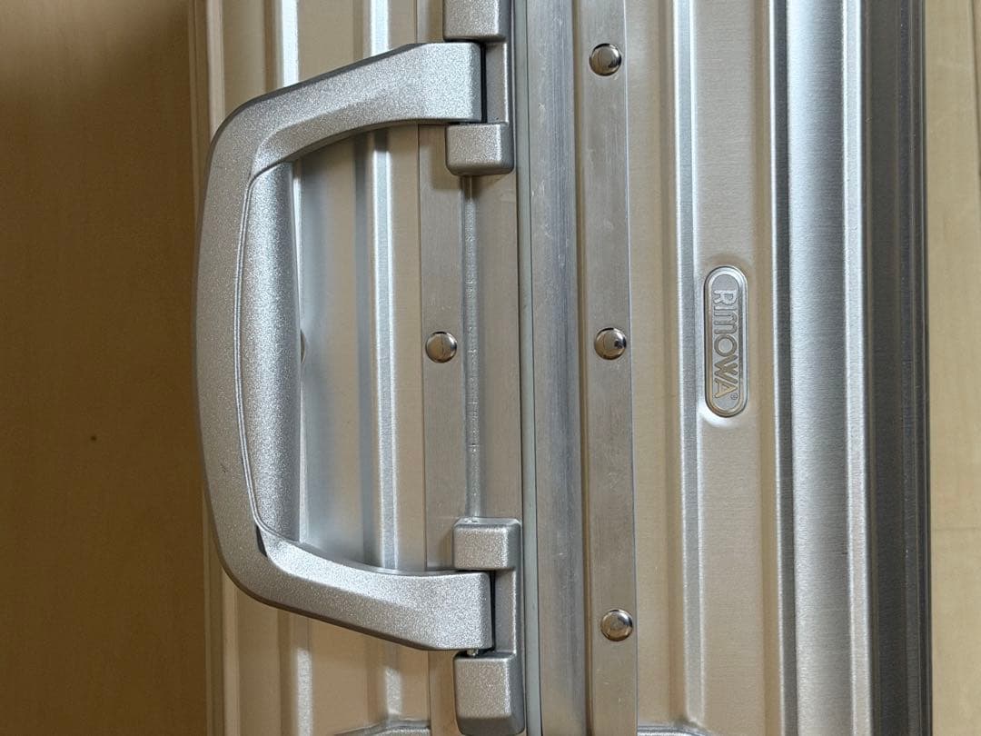 RIMOWA TOPAS 32L 機内持ち込みサイズ 4輪 TSAロック