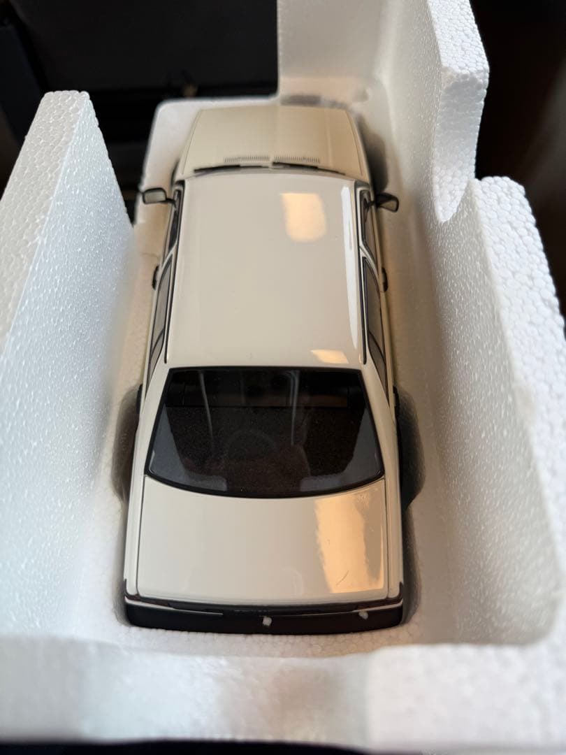 ミッションモデル　1/18 VW ジェッターGT A2