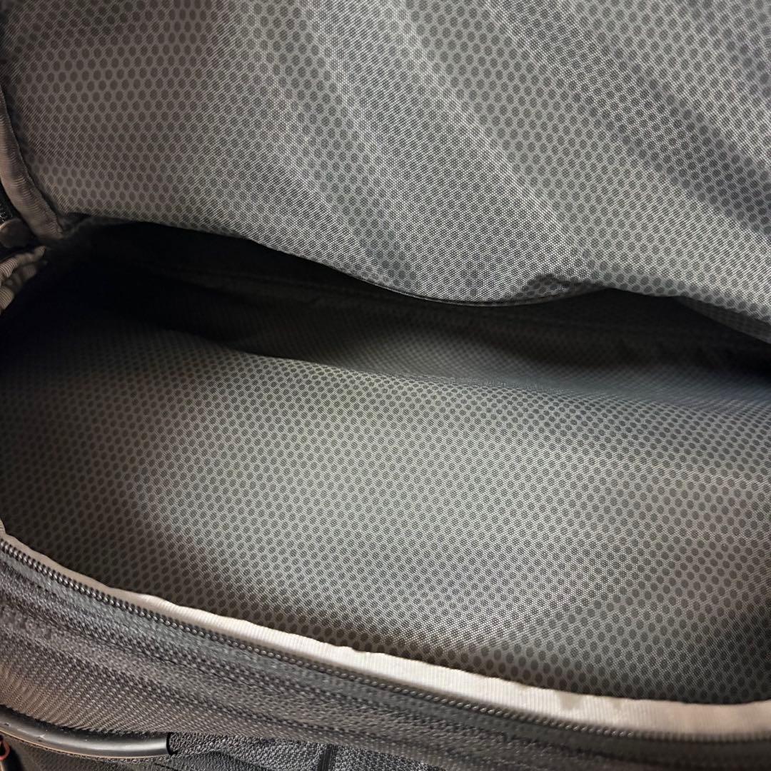 TUMI　テック　トラベルキャリーケース　大容量　2輪　ナイロン　黒