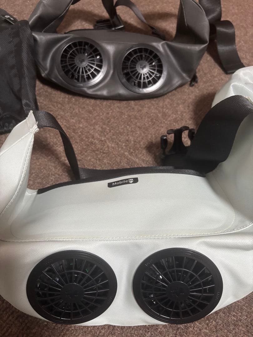 LOGOSロゴスボディエアコンクール　ツインファンウエストポーチ型　2個