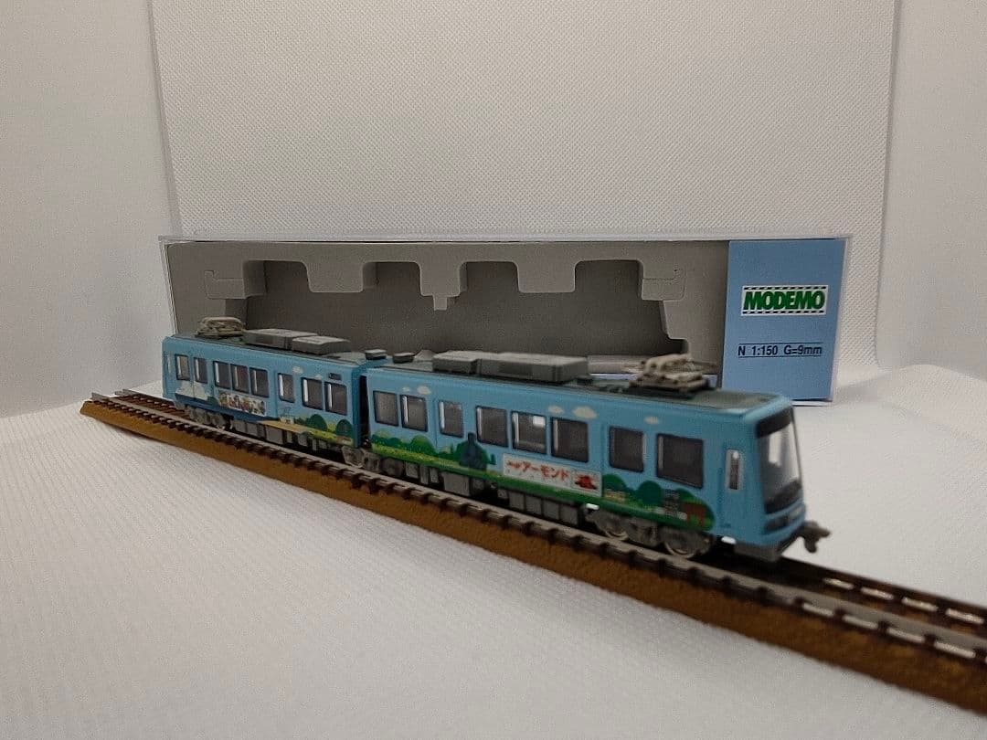 江ノ島電鉄2000形 明治製菓号NT86 水色