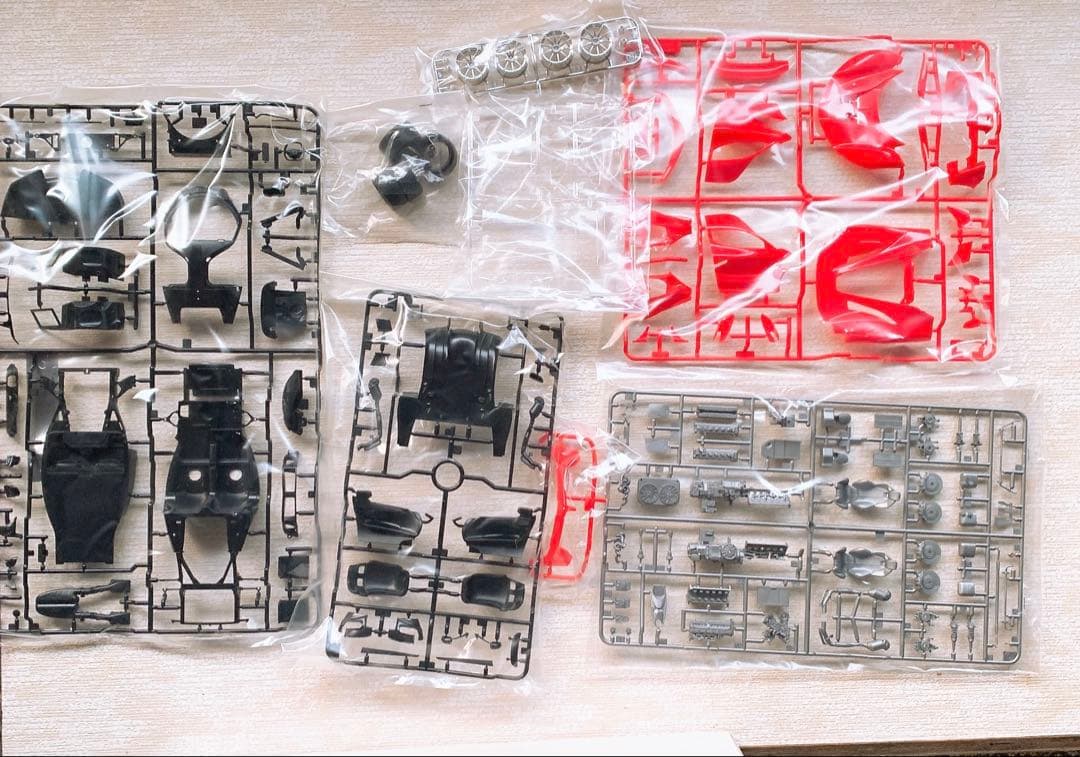 タミヤ　プラモデル　1/24 フェラーリ　FXX K