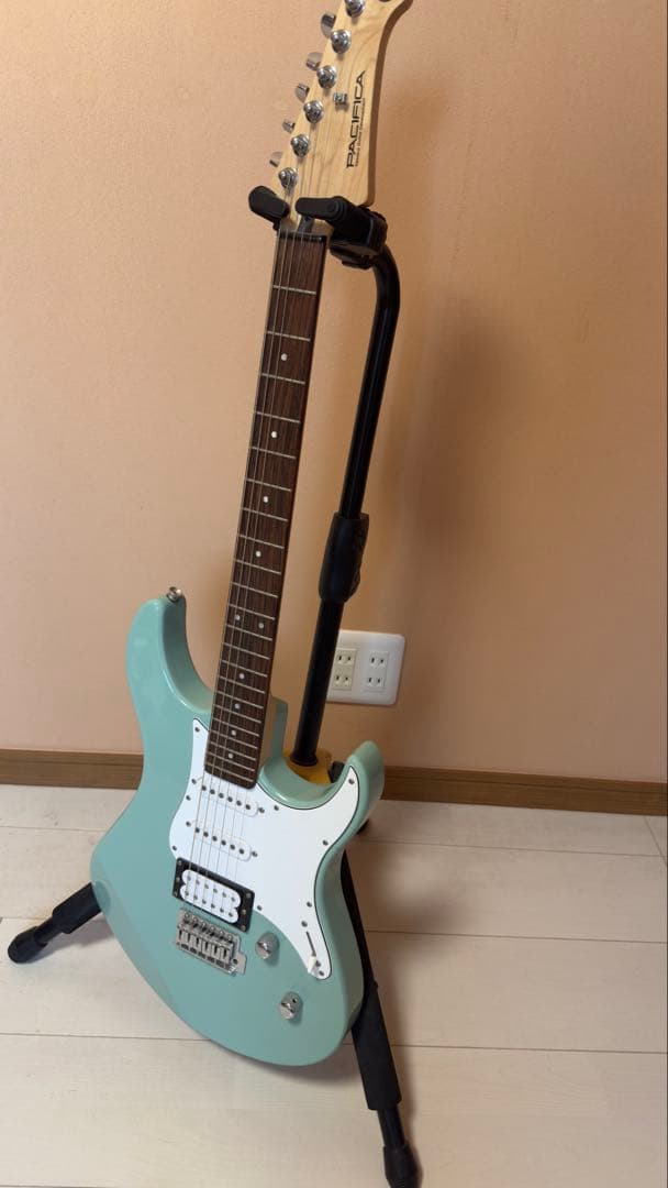 YAMAHA ヤマハ　エレキギター　PACIFICA 112V SOB