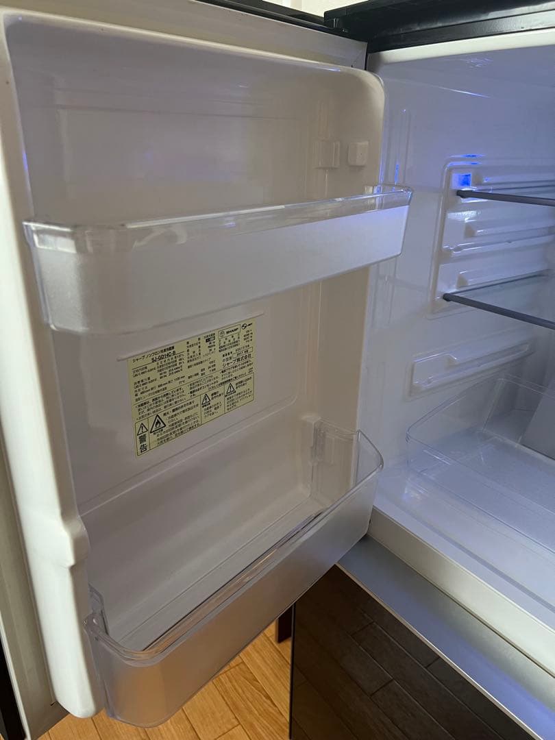 【⚠️値下げ中です】ブラック冷蔵庫 シンプルデザイン