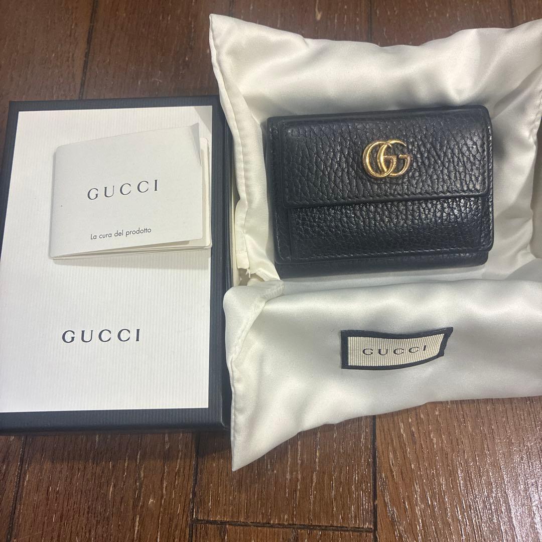 胡桃様　GUCCI 三つ折り財布　黒