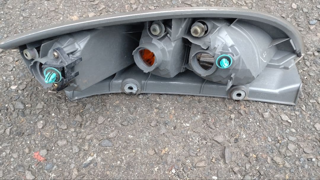 スバル　R2純正オプション　テールランプ