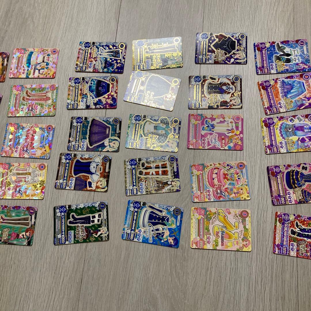 週末限定値下げ‼️カード アイカツ +学生証 合計99枚✨