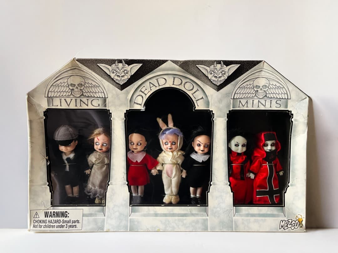 リビングデッドドールズミニ　シリーズ1　霊廟ボックス　7体セット
