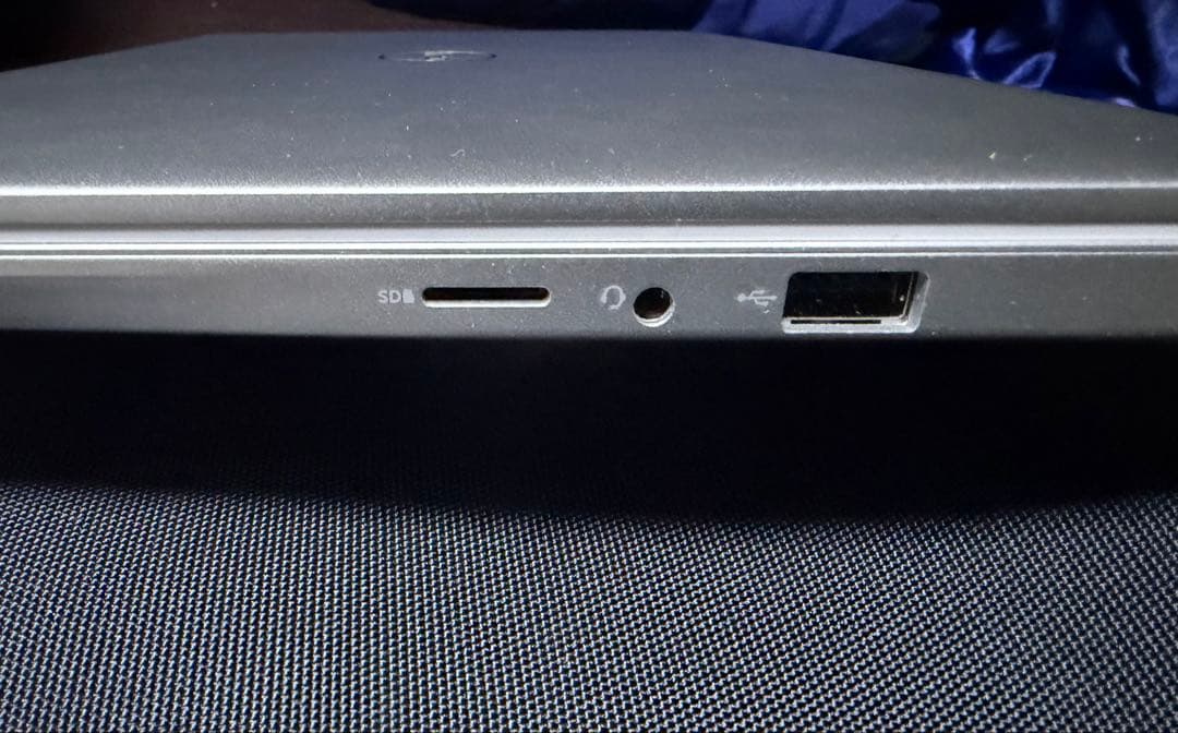 その他ノートPCアクセサリー Dell Inspiron 14 5490 / Core i5 /