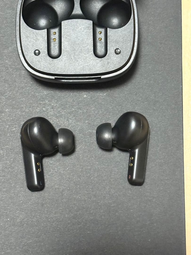 JBL LIVE PRO 2 TWS ワイヤレスイヤフォン　おまけ付き