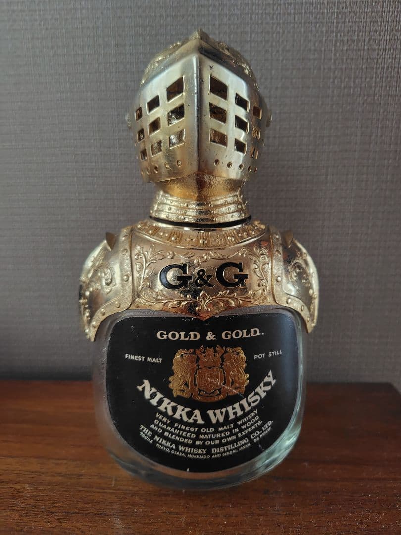 NIKKA WHISKY GOLD & GOLD 騎士ボトルカバー