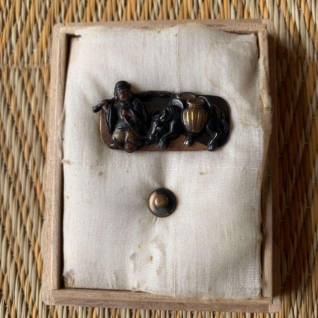 金工 目貫 前金具 赤銅 牛引 戎 金張 木箱 未使用