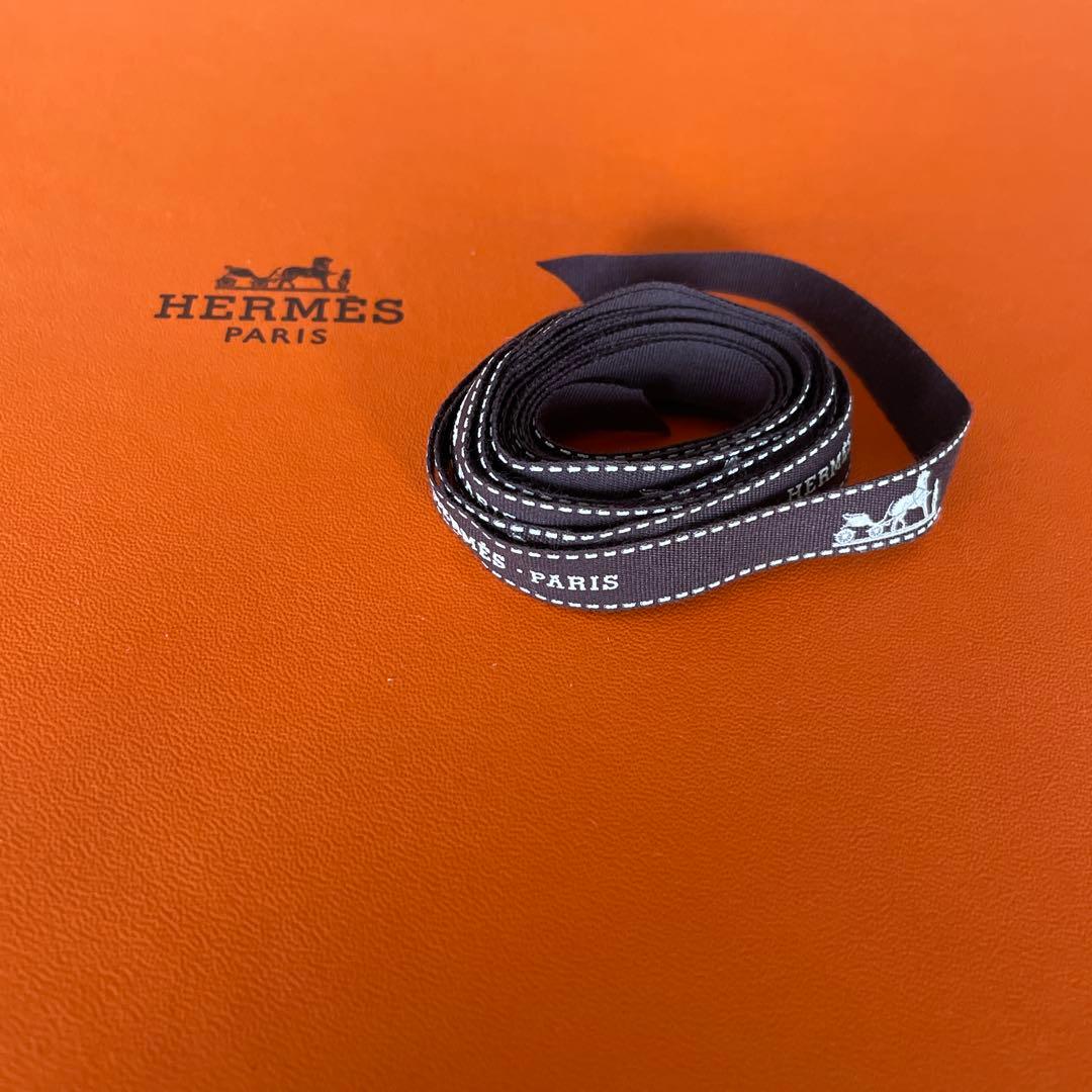 エルメス　空箱　43×43×17 リボン付き