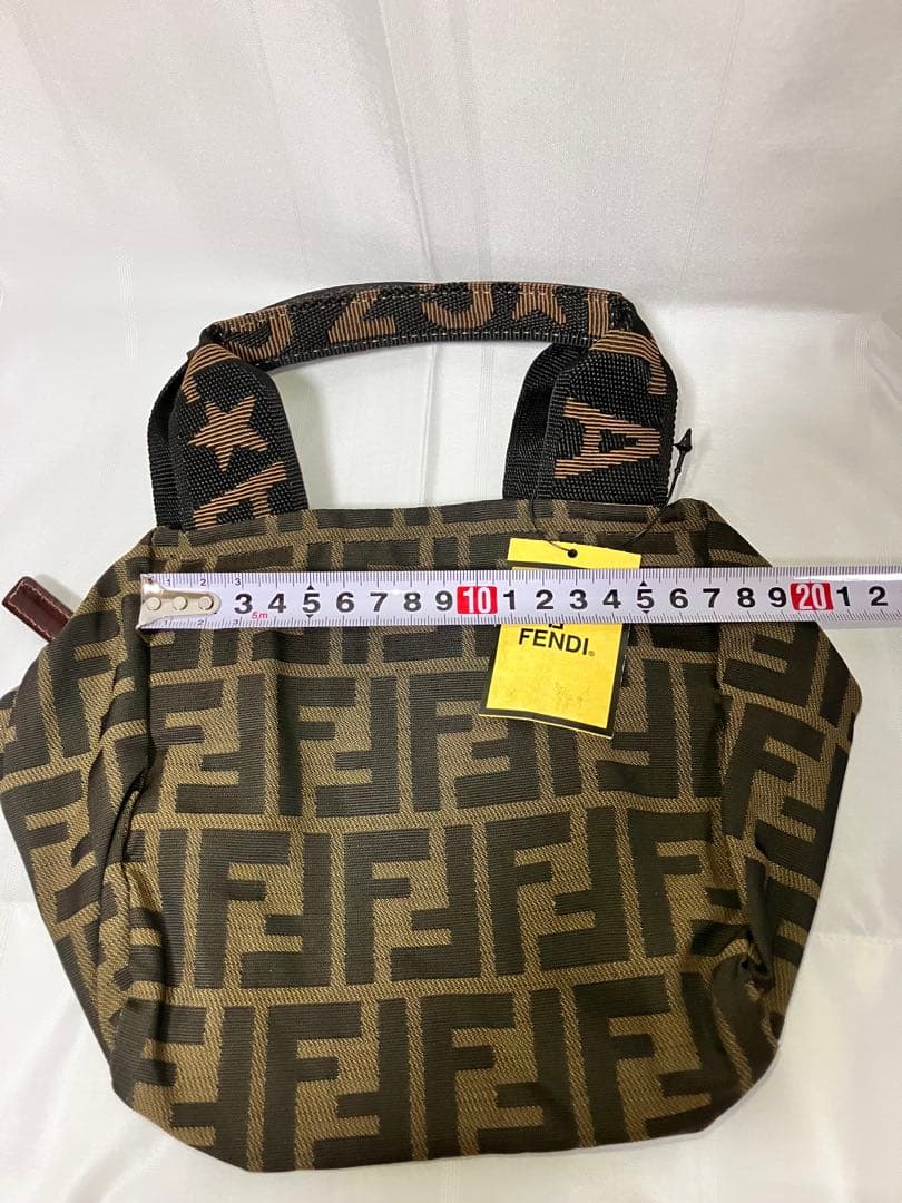 FENDI フェンディ人気 ズッカ柄 ハンドバッグ