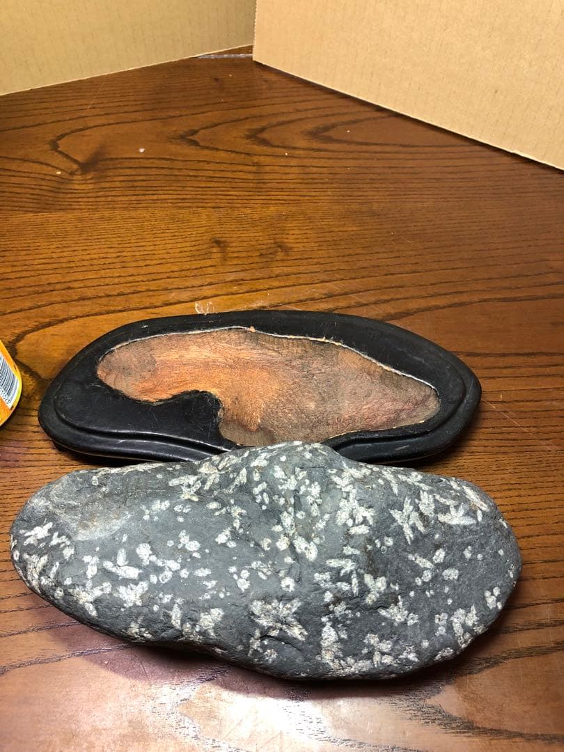 サクラ石　鑑賞石　水石