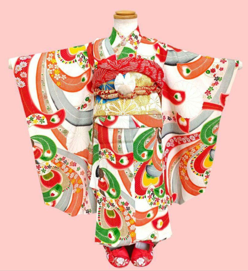 アンティーククリーム色にカラフル模様の着物単品☆2歳から3歳