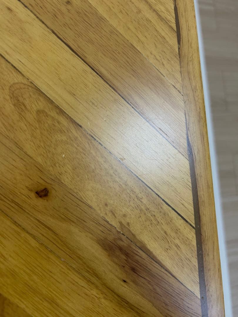 サン ダーティ ヘリンボーン サイドテーブル コの字　ナイトテーブル　スチール