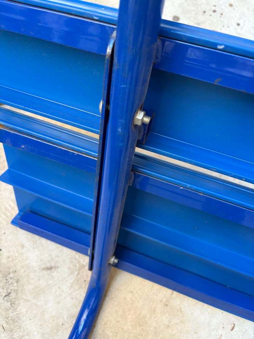 PEPSI ロゴ入り 金属製ベンチ 青