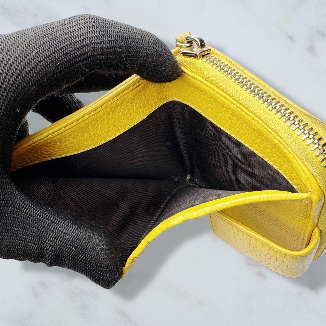 58 GUCCI 二つ折り財布 GGキャンバス h2