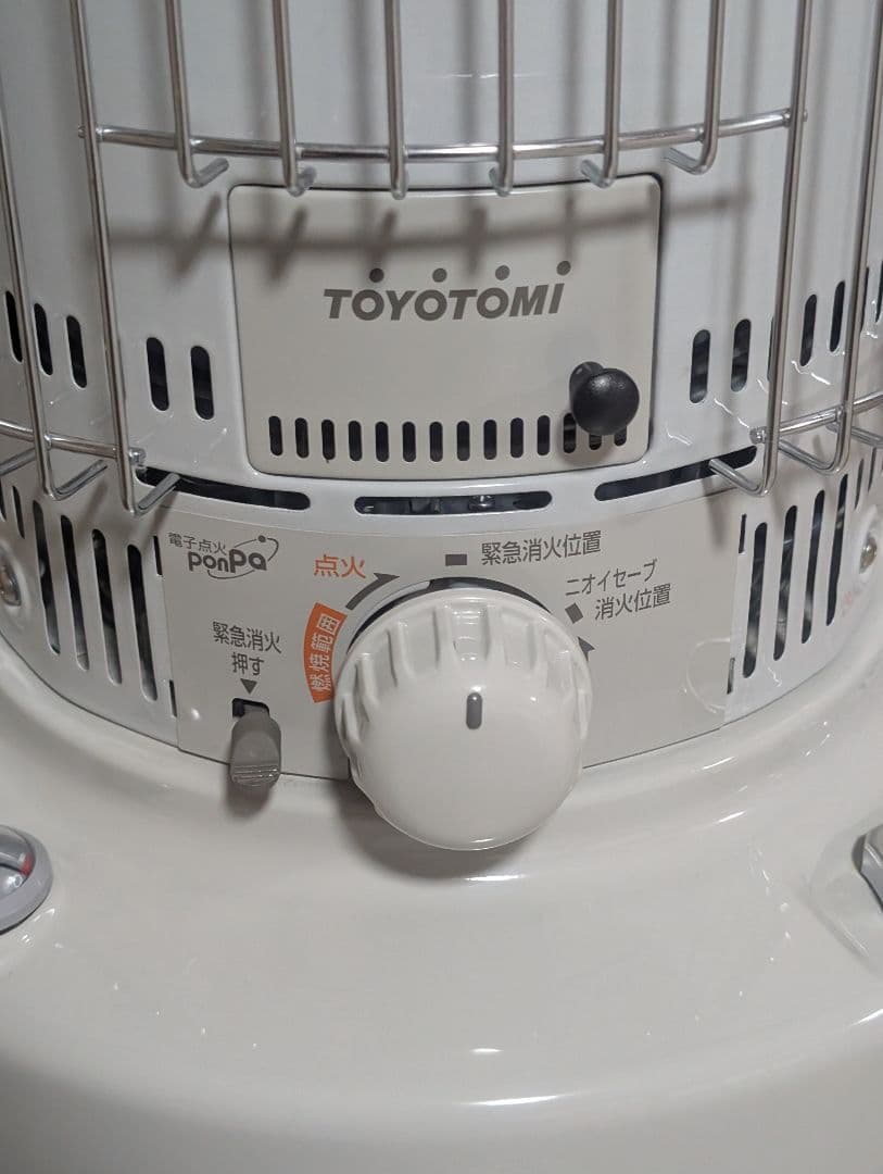 【24年11月購入】トヨトミ KS-67H-W 対流型 石油ストーブ