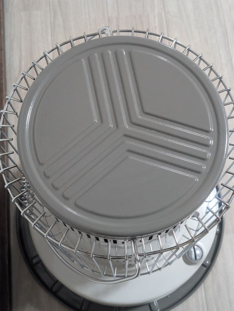 【24年11月購入】トヨトミ KS-67H-W 対流型 石油ストーブ