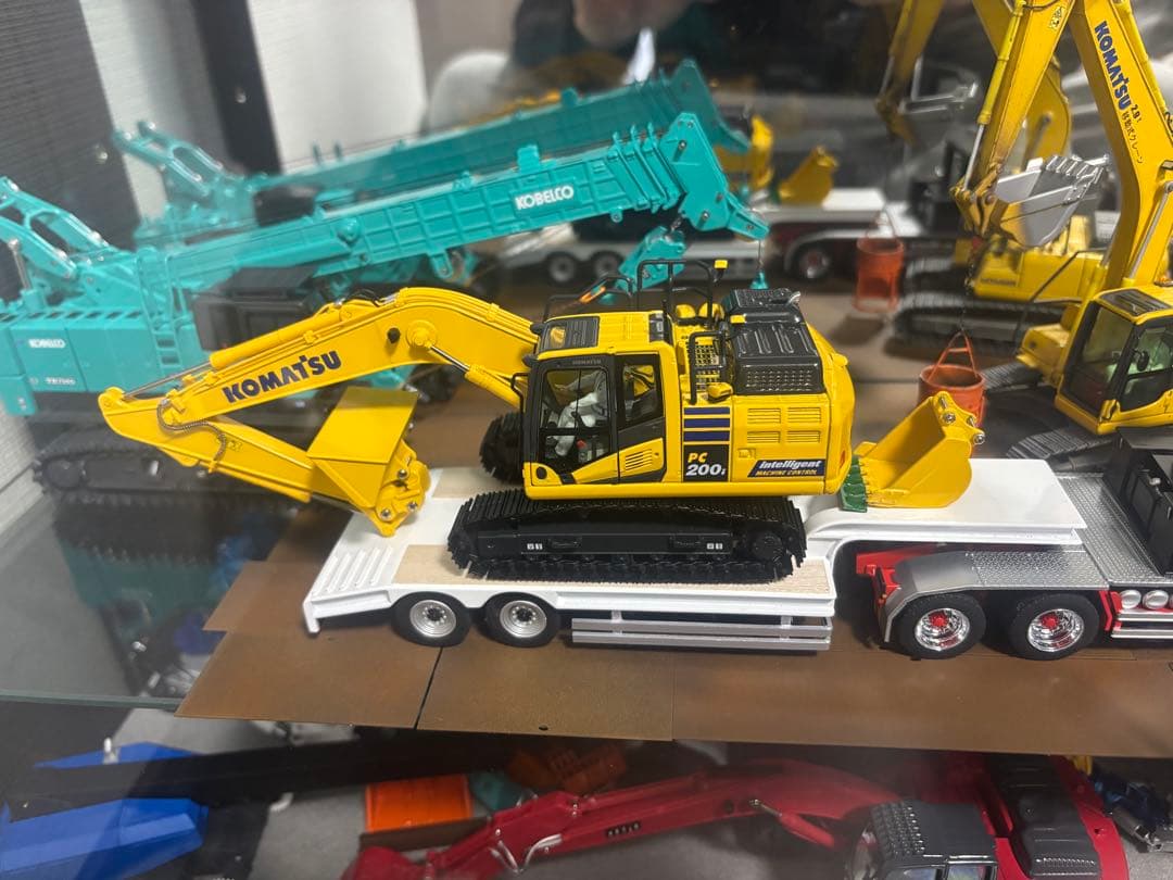 コマツ PC200i intelligent machine control