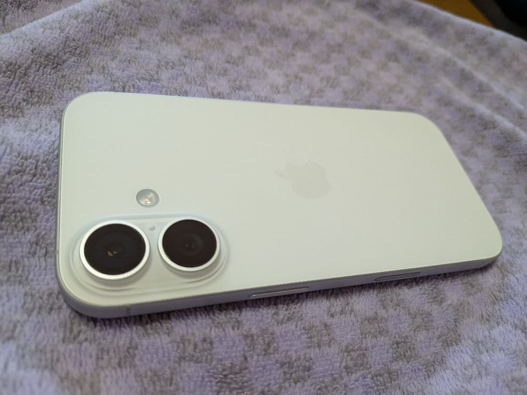 【超美品】iPhone16 128GB　ホワイト