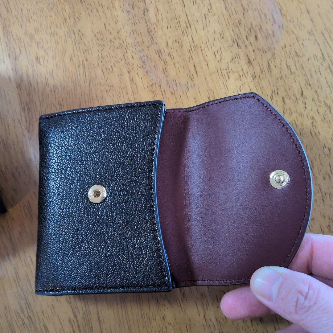 ANYA HINDMARCH ブラック三つ折り財布