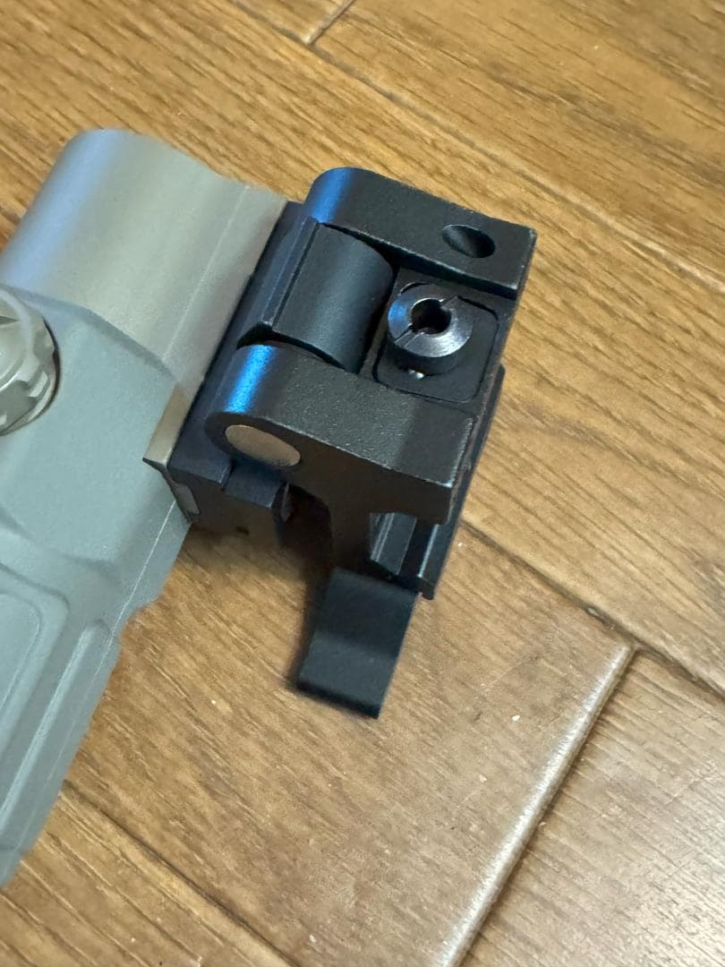 Evolution Gear製 G33 マグニファイア レプリカ　イオテック