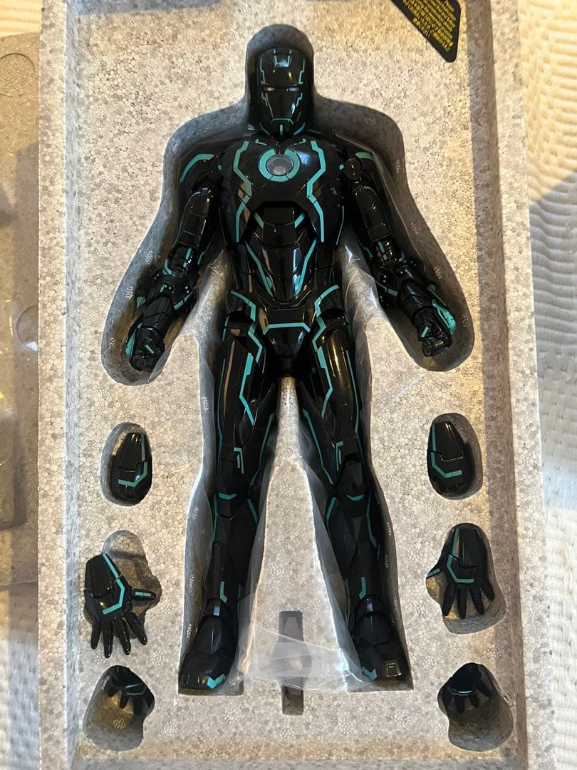 ホットトイズ DIECAST アイアンマン2 マーク4 ネオンテック