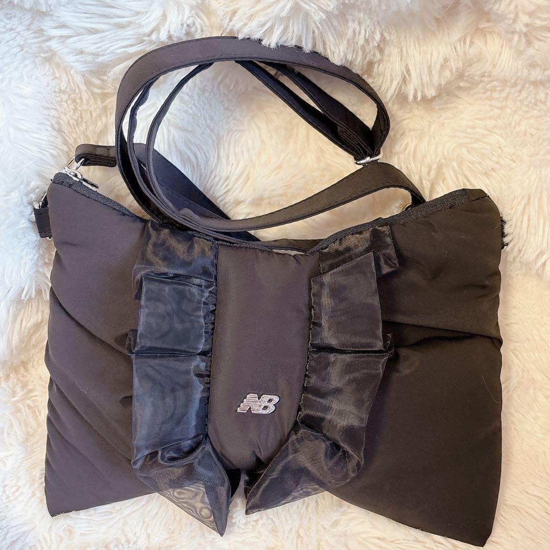 ニューバランス ミニベラバッグ ショルダーバッグ フリル 海外限定 黒