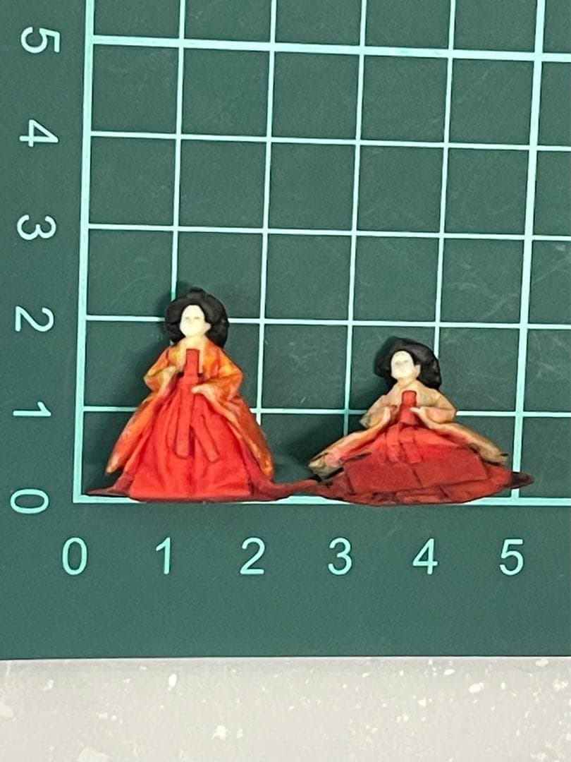 ミニチュア★ひな人形フルセット★フィギュア★1/64★リーメントに★ドールハウス