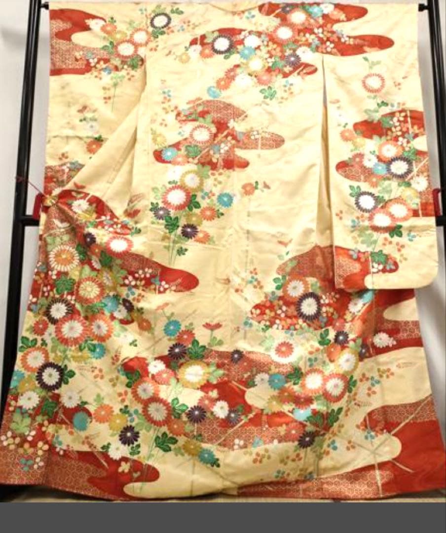 振袖 フルセット6点サイズM〜L 菊づくし銀駒刺繍　正絹　売り切り終了