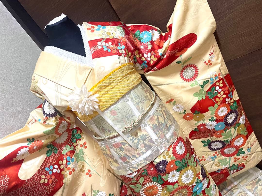 振袖 フルセット6点サイズM〜L 菊づくし銀駒刺繍　正絹　売り切り終了