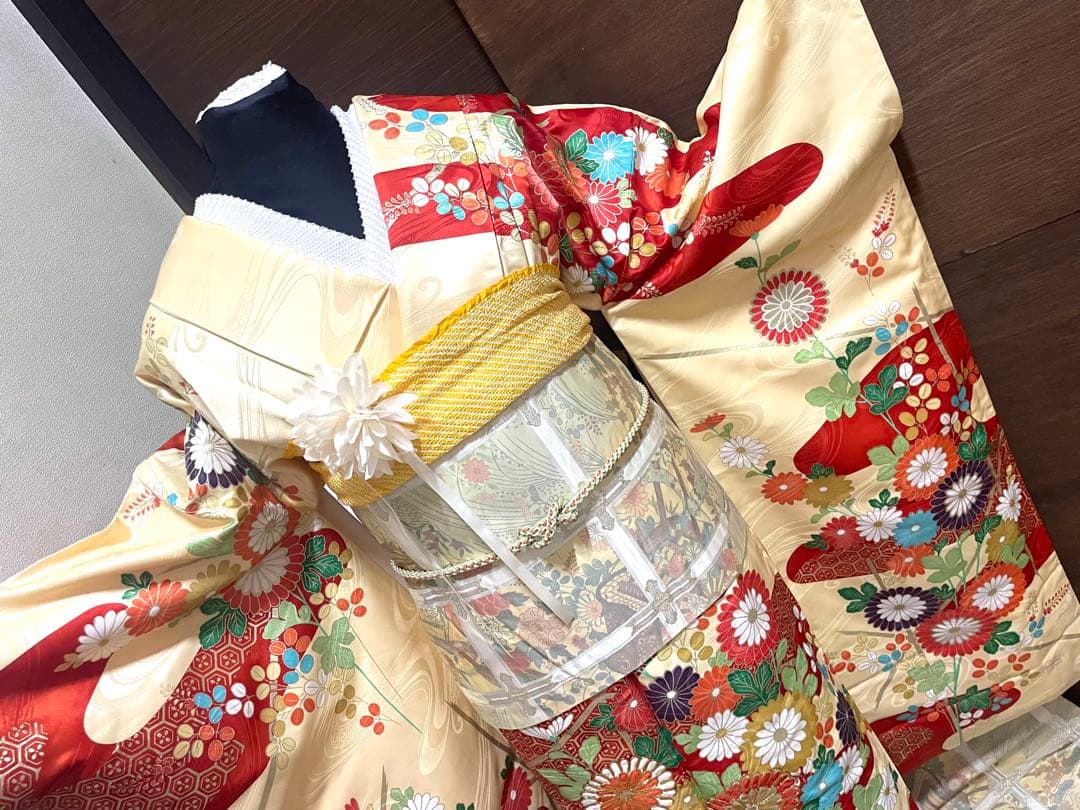 振袖 フルセット6点サイズM〜L 菊づくし銀駒刺繍　正絹　売り切り終了