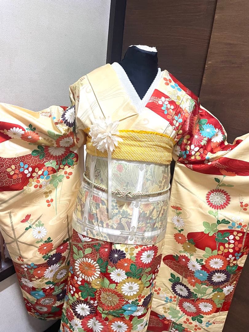 振袖 フルセット6点サイズM〜L 菊づくし銀駒刺繍　正絹　売り切り終了