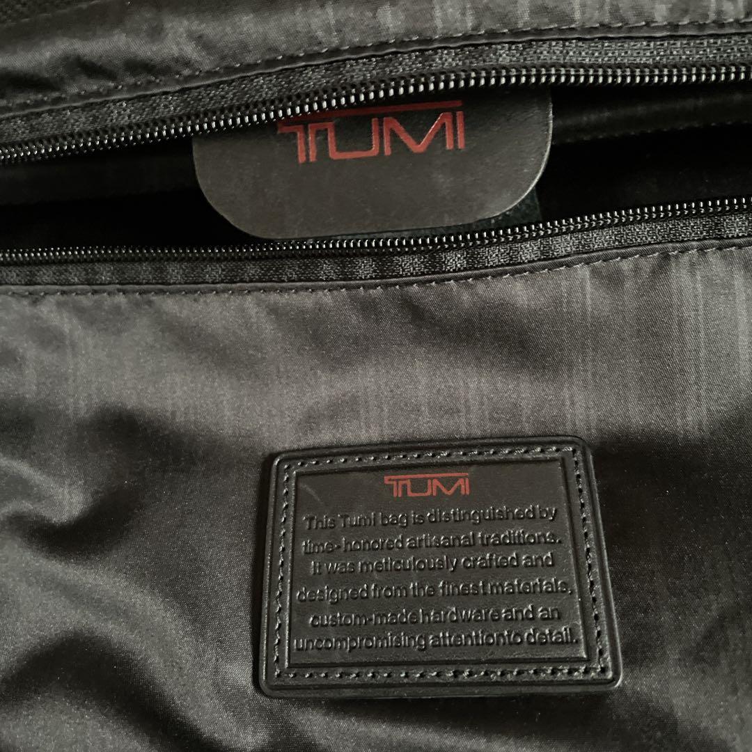 【極美品】TUMI ガーメントバッグ トライフォールド 22133DH ブラック