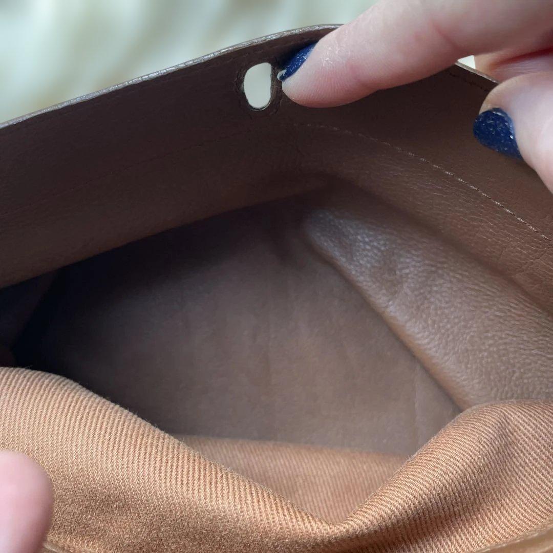 YVES SAINT LAURENT イヴサンローラン ミューズ　トゥ