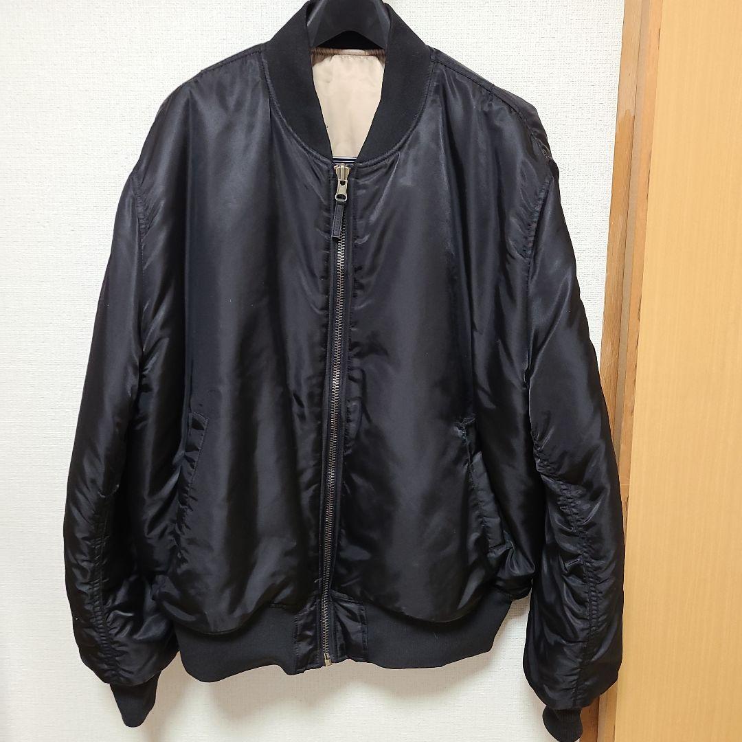 アイドル JUNGKOOK GOLDEN OVERSIZED BOMBER JACKET