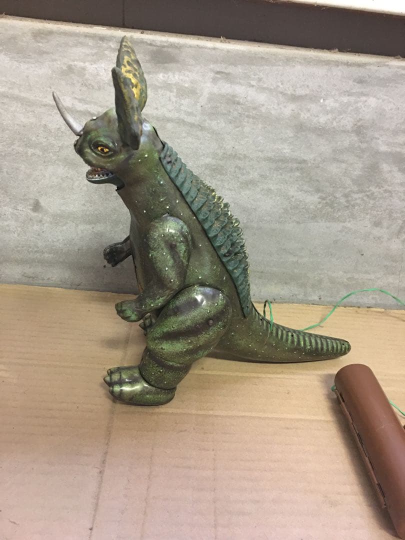 恐怖の地底怪獣バラゴン　ブリキ　ラジコン