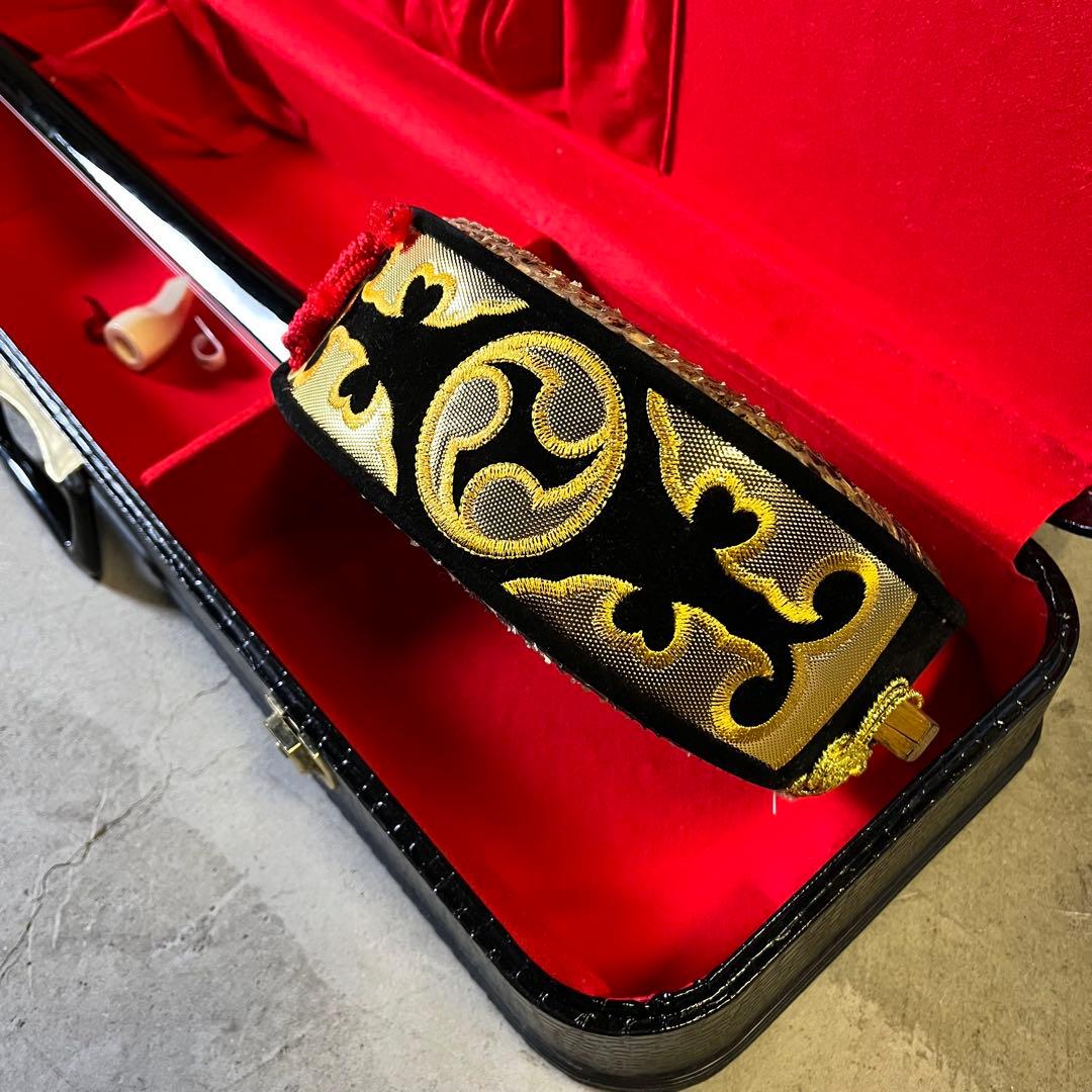 【美品】沖縄 三線 本蛇革 強化張り 黒塗り棹 蛇皮 ハードケース 爪 守礼印