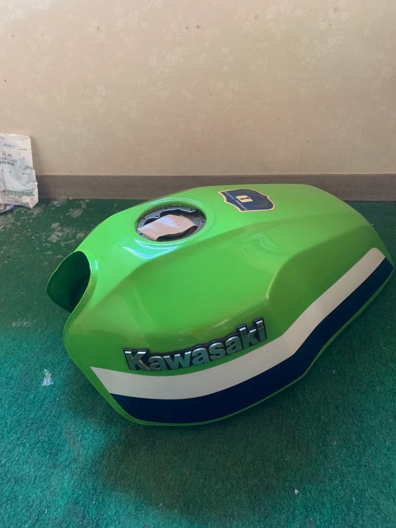 Kawasaki ガソリンタンク グリーン