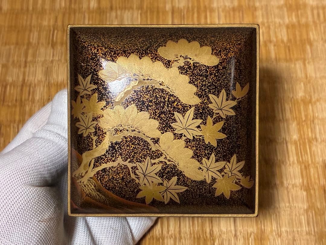 漆器 金箔 松と紅葉 蒔絵 梨地 小箱 小物入れ 時代物