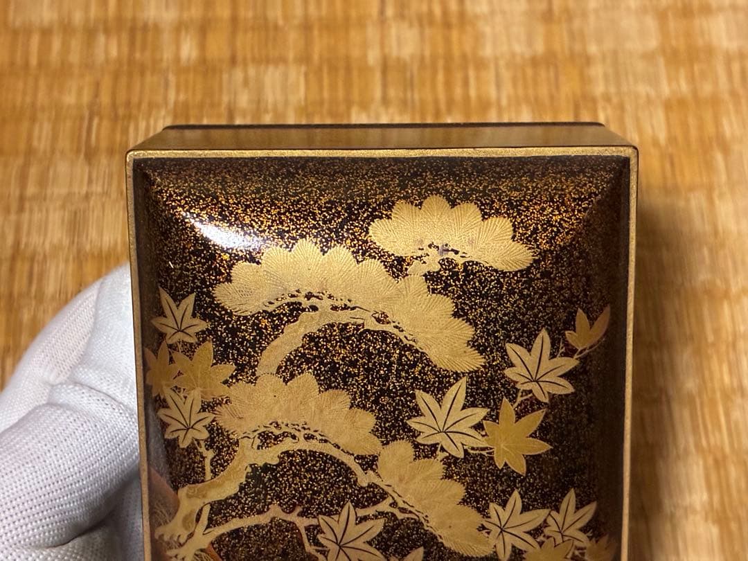 漆器 金箔 松と紅葉 蒔絵 梨地 小箱 小物入れ 時代物