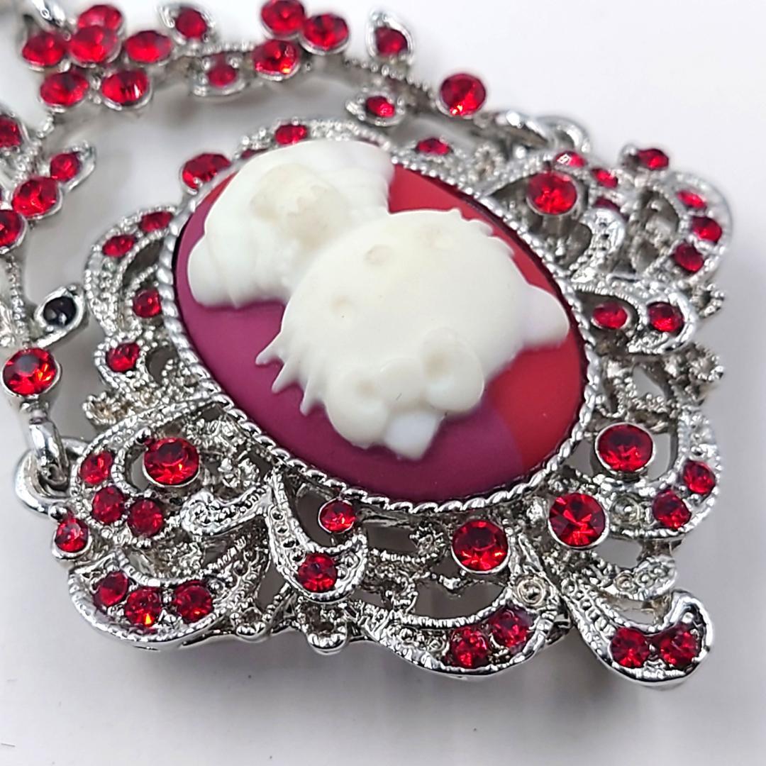 超レア品？ キティちゃん カメオ ブローチ バッジ 全長約8cm