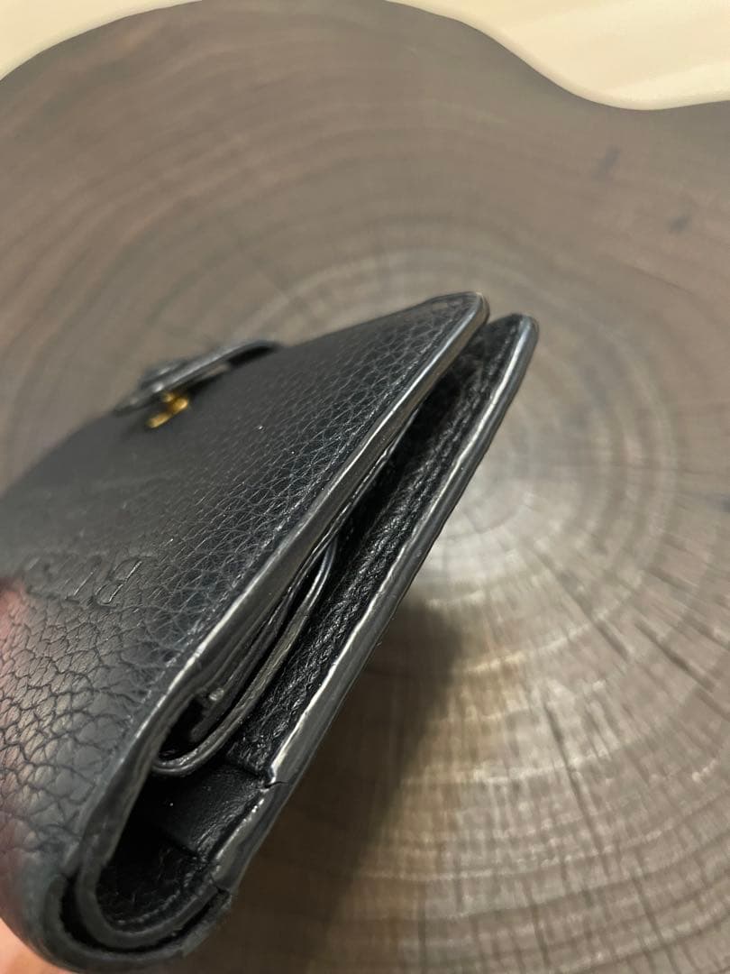 BURBERRY 二つ折り財布 ブラック