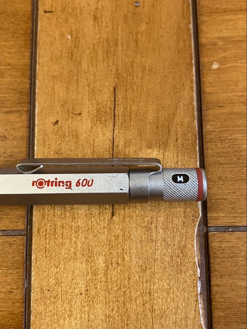 ロットリング600 万年筆 シルバー